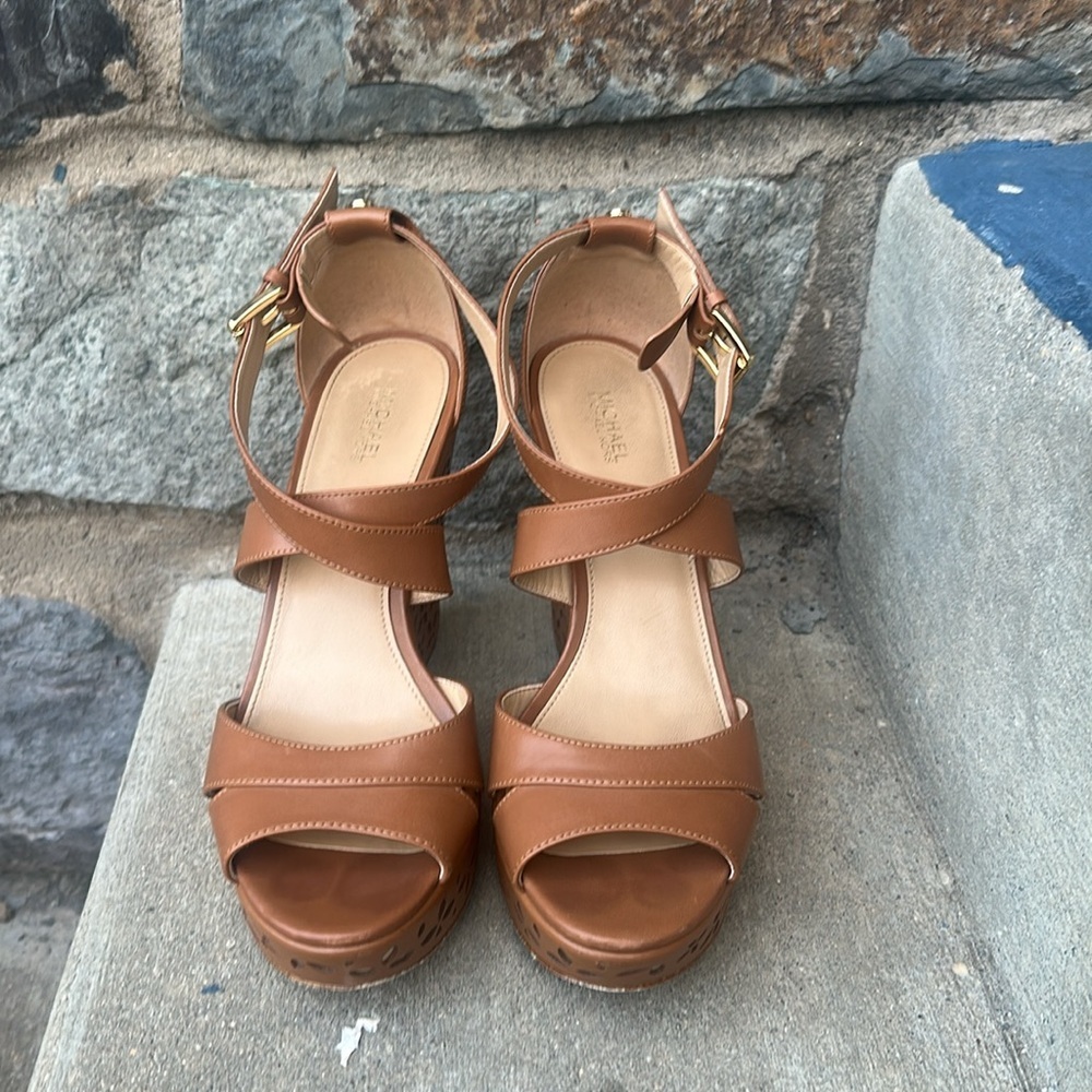 Michael Kors Sienna Cutout Wedge Sandals size 8.5 - Picture 2 of 7